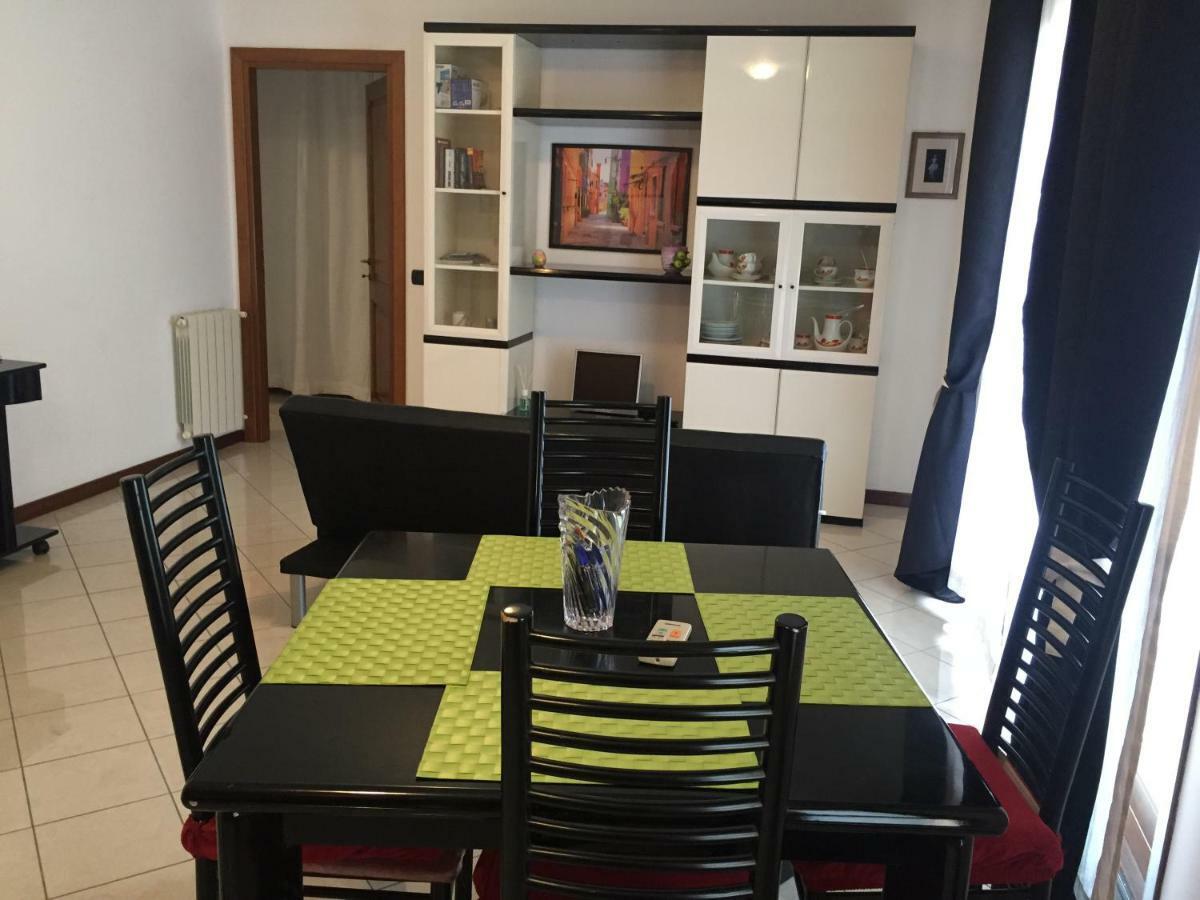 Via Acquedotto N. 66, Condominio "Le Piramidi" Ольбія Екстер'єр фото